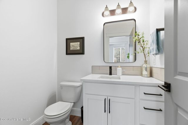 11565 N Emerald DR, Hayden, ID 83835