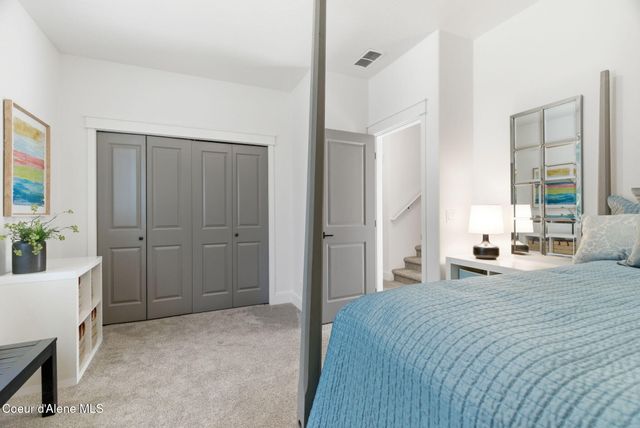 11565 N Emerald DR, Hayden, ID 83835