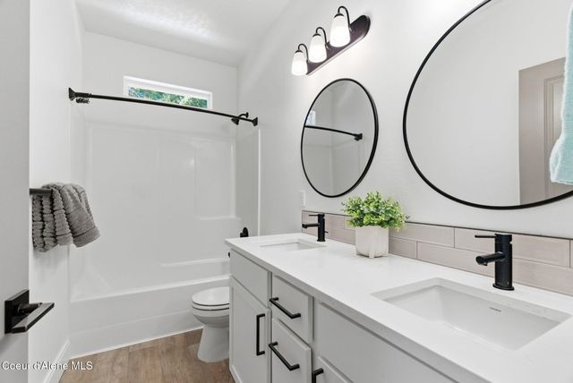 11565 N Emerald DR, Hayden, ID 83835