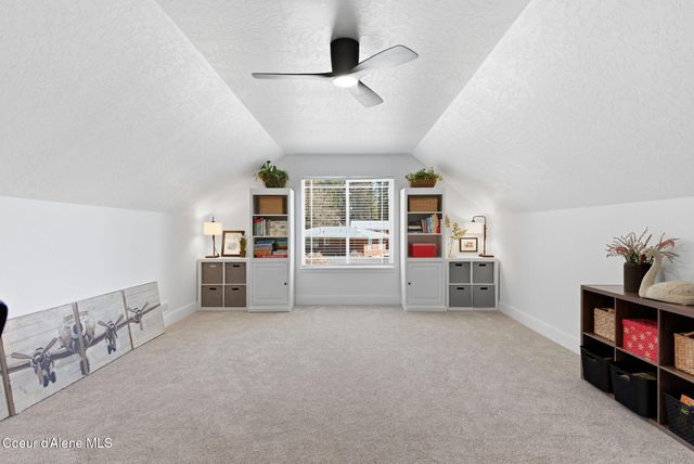 11565 N Emerald DR, Hayden, ID 83835