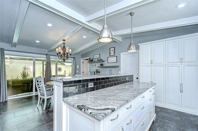 13522 AVISTA DRIVE, Tampa, FL 33624