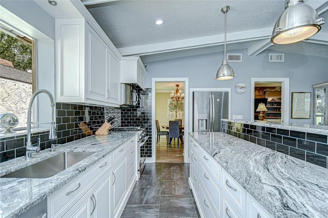 13522 AVISTA DRIVE, Tampa, FL 33624