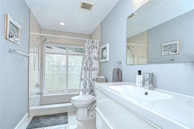 13522 AVISTA DRIVE, Tampa, FL 33624