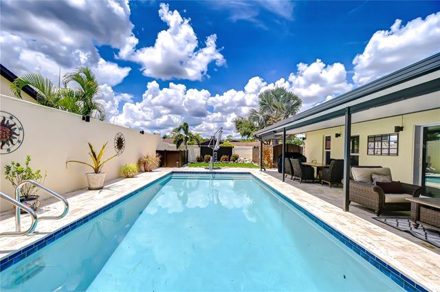 13522 AVISTA DRIVE, Tampa, FL 33624