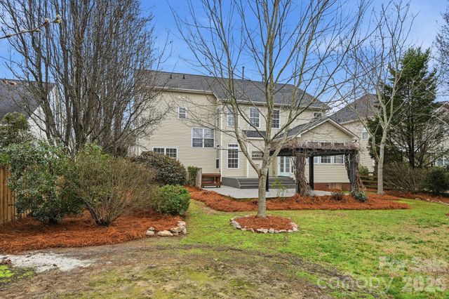 8116 Madrigal Court, Waxhaw, NC 28173