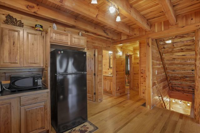 16541 Skinner Road, Logan, OH 43138