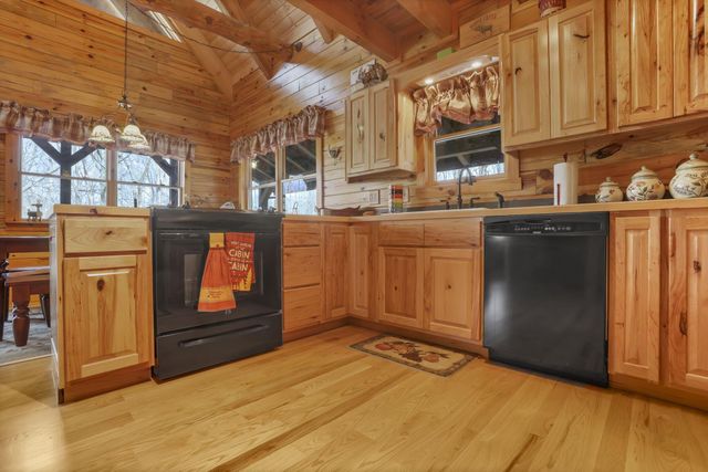 16541 Skinner Road, Logan, OH 43138