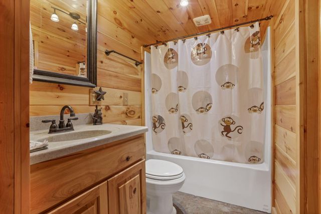 16541 Skinner Road, Logan, OH 43138