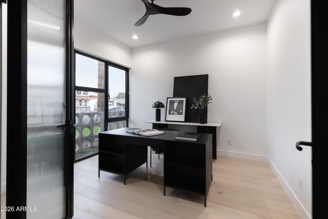 6829 E 6TH Street, Scottsdale, AZ 85251