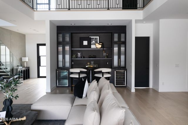 6829 E 6TH Street, Scottsdale, AZ 85251