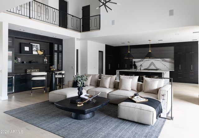 6829 E 6TH Street, Scottsdale, AZ 85251