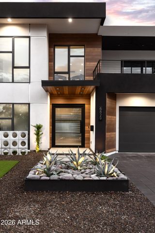 6829 E 6TH Street, Scottsdale, AZ 85251