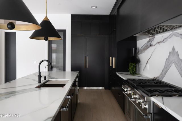 6829 E 6TH Street, Scottsdale, AZ 85251