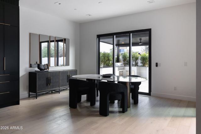 6829 E 6TH Street, Scottsdale, AZ 85251