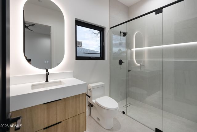 6829 E 6TH Street, Scottsdale, AZ 85251