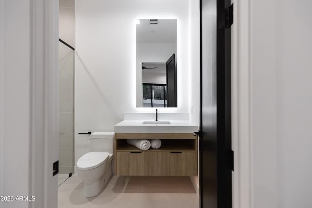 6829 E 6TH Street, Scottsdale, AZ 85251