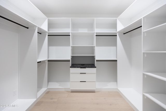 6829 E 6TH Street, Scottsdale, AZ 85251