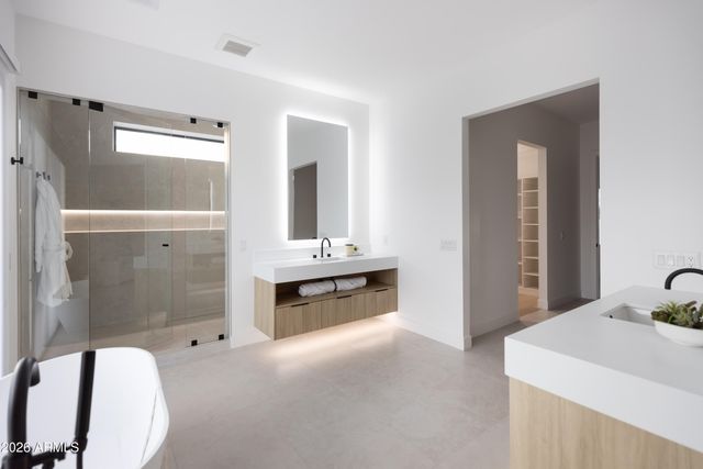 6829 E 6TH Street, Scottsdale, AZ 85251