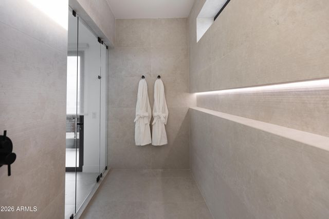 6829 E 6TH Street, Scottsdale, AZ 85251