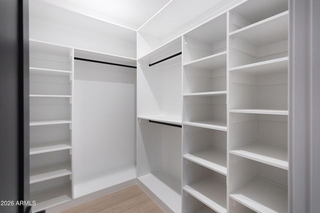 6829 E 6TH Street, Scottsdale, AZ 85251