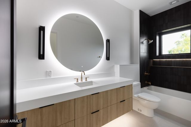 6829 E 6TH Street, Scottsdale, AZ 85251