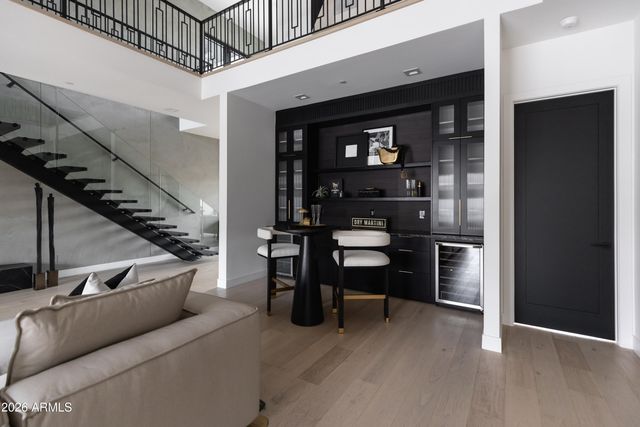 6829 E 6TH Street, Scottsdale, AZ 85251