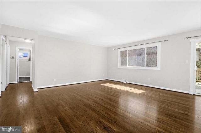 251 SCOTTS MANOR DR, Glen Burnie, MD 21061