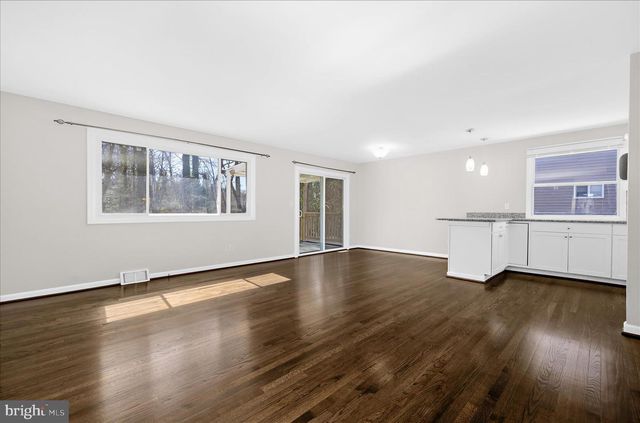 251 SCOTTS MANOR DR, Glen Burnie, MD 21061