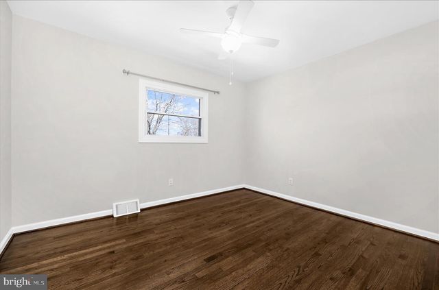 251 SCOTTS MANOR DR, Glen Burnie, MD 21061