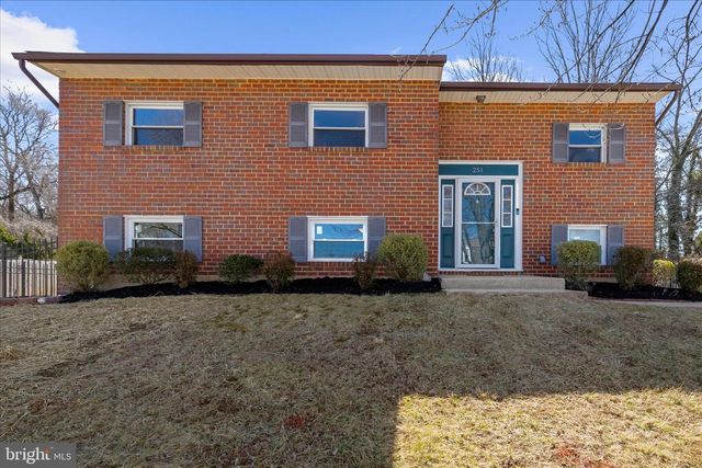 251 SCOTTS MANOR DR, Glen Burnie, MD 21061