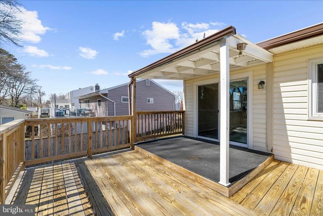 251 SCOTTS MANOR DR, Glen Burnie, MD 21061