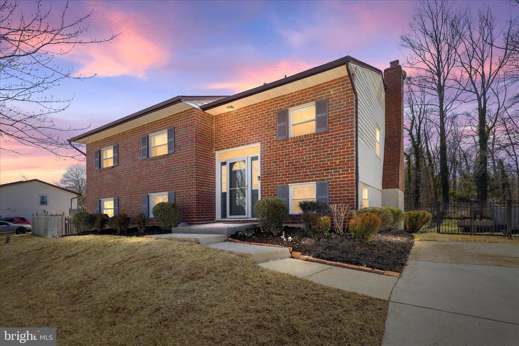 251 SCOTTS MANOR DR, Glen Burnie, MD 21061