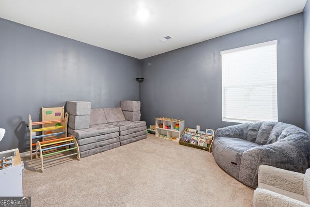 100 Silver Birch Pass, Newnan, GA 30265