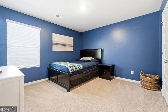 100 Silver Birch Pass, Newnan, GA 30265