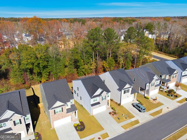 100 Silver Birch Pass, Newnan, GA 30265