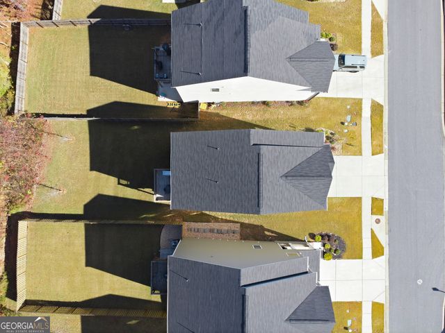 100 Silver Birch Pass, Newnan, GA 30265