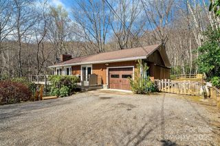 30 Red Oak Forest Road, Fairview, NC 28730