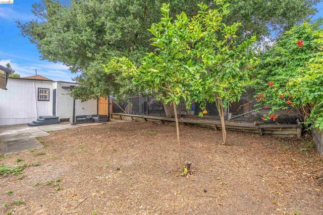 3130 Nicol Ave, Oakland, CA 94602