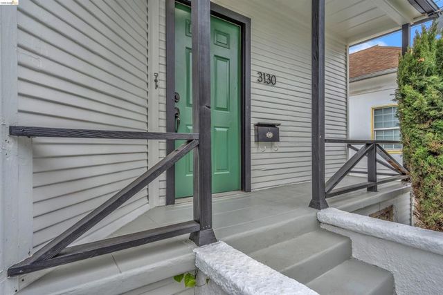 3130 Nicol Ave, Oakland, CA 94602