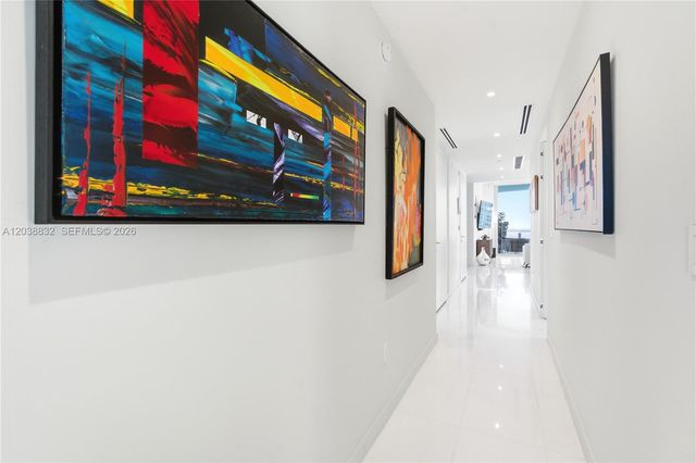 300 Biscayne Boulevard Way 4007W, Miami, FL 33131
