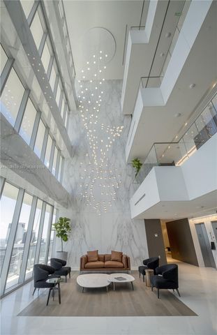 300 Biscayne Boulevard Way 4007W, Miami, FL 33131