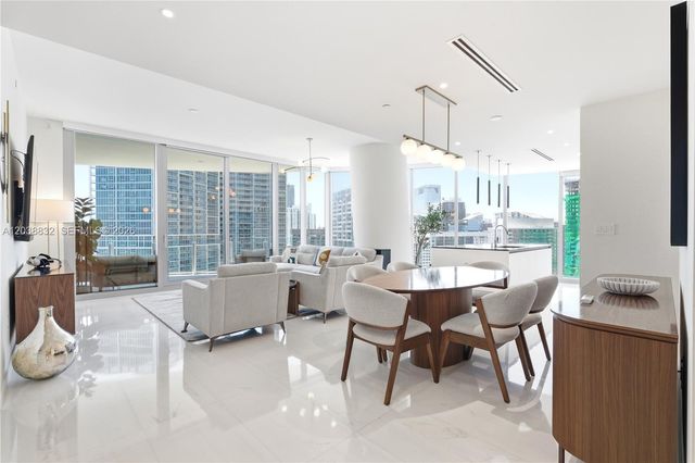 300 Biscayne Boulevard Way 4007W, Miami, FL 33131
