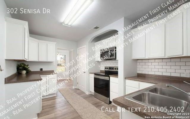 302 SENISA DR, San Antonio, TX 78228