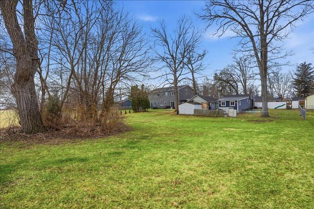 N1142 Walnut ROAD, Genoa City, WI 53128