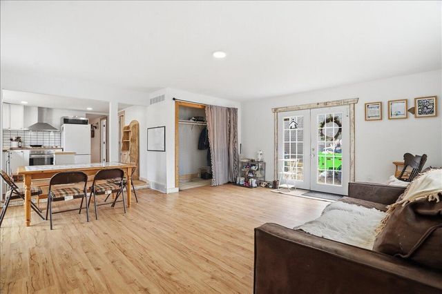 N1142 Walnut ROAD, Genoa City, WI 53128