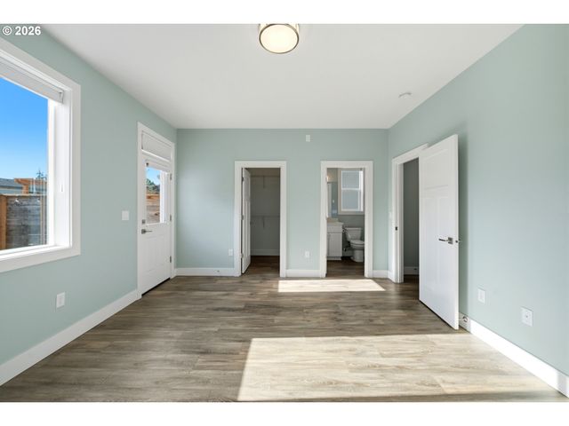 1145 Nw MICHELBOOK Ln, Mc Minnville, OR 97128