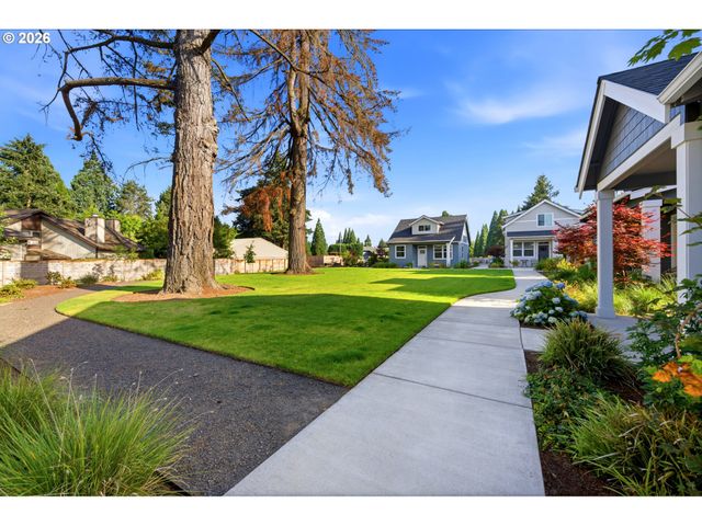 1145 Nw MICHELBOOK Ln, Mc Minnville, OR 97128