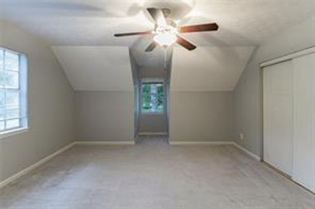 135 Barrington Drive E, Roswell, GA 30076