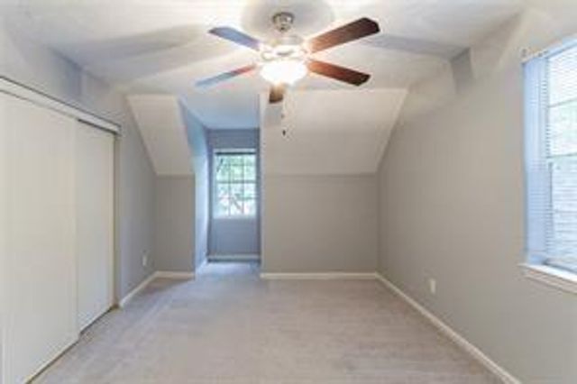 135 Barrington Drive E, Roswell, GA 30076