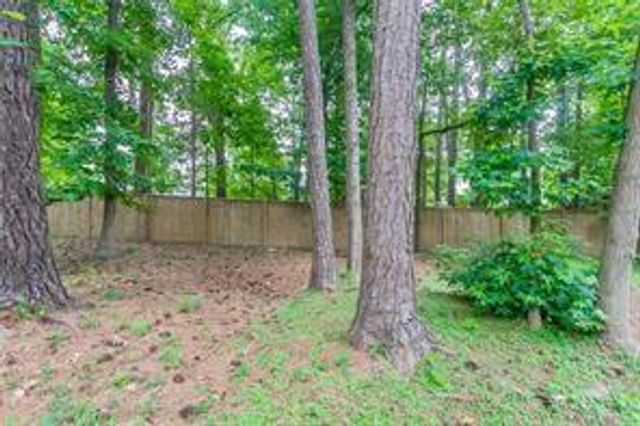 135 Barrington Drive E, Roswell, GA 30076